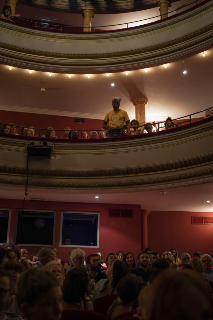 Gustave Akakpo, l'auteur de la pièce restituée par les élèves d'OCTopus RITMO, les arts croisés... - On dit quoi ? #1